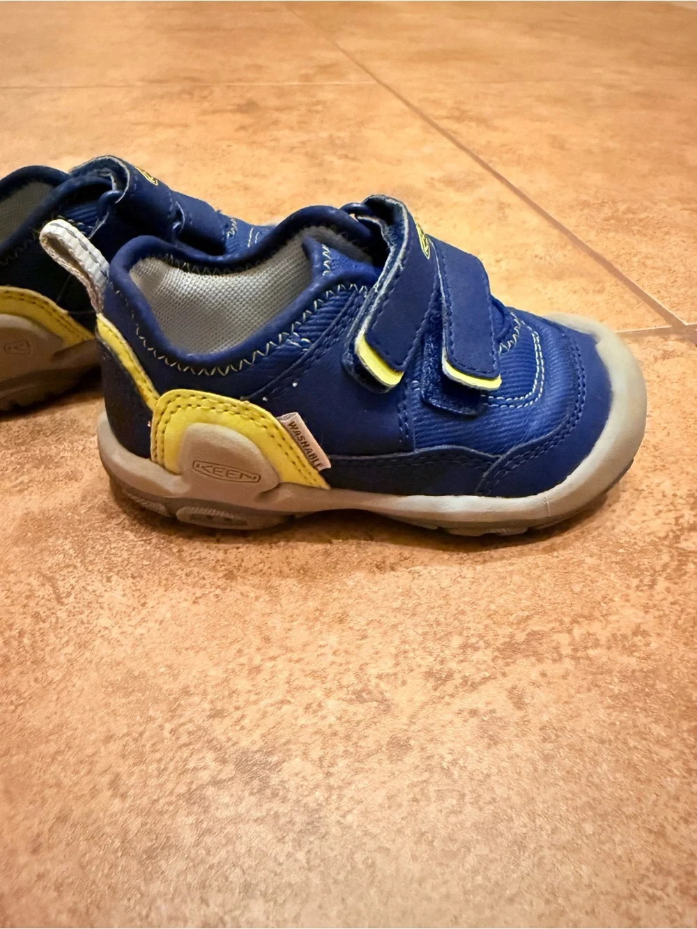 Keen durable toddler